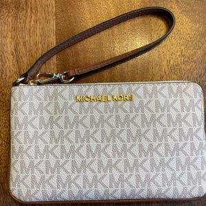 Michael Kors Large Wristlet - White